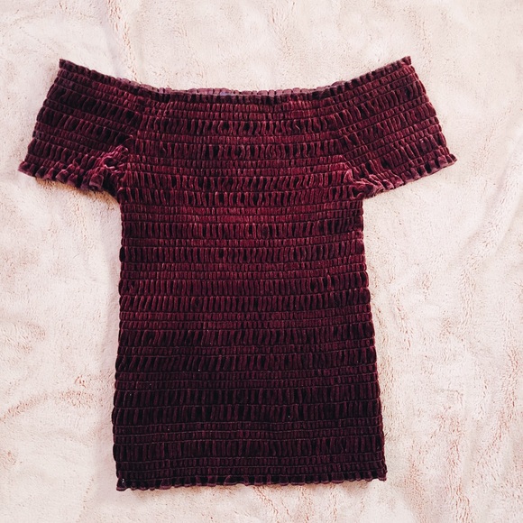 barely worn, off the shoulder, Aeropostale top - Picture 1 of 2